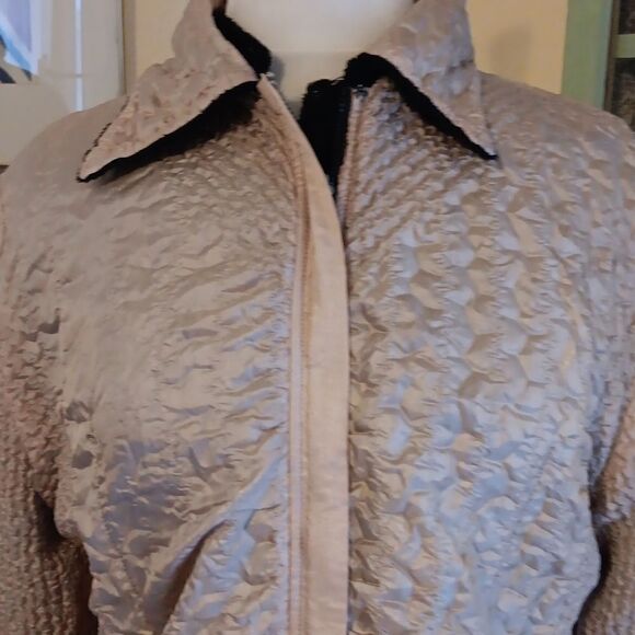 UBU...I'll be me Reversible Jacket - Picture 10 of 16